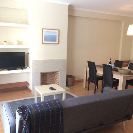 Oporto Apartment Canide Beach บีลาโนวาเดกายา ภายนอก รูปภาพ
