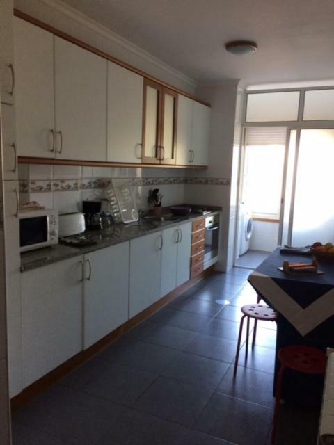 Oporto Apartment Canide Beach บีลาโนวาเดกายา ภายนอก รูปภาพ